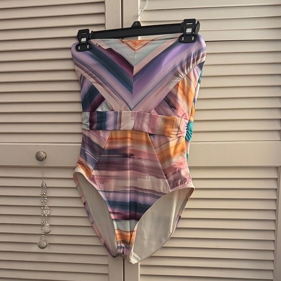 La Blanca Other - La Blanca Size 8 Strapless One-Piece NWOT Multi Colored Argyle Design